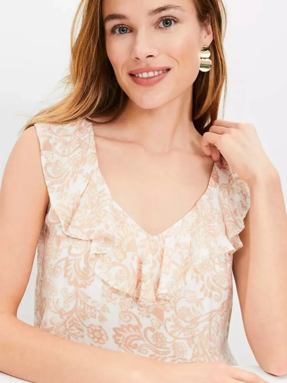 NWT LOFT Shimmer Ruffle V-Neck Shell - Picture 2 of 15